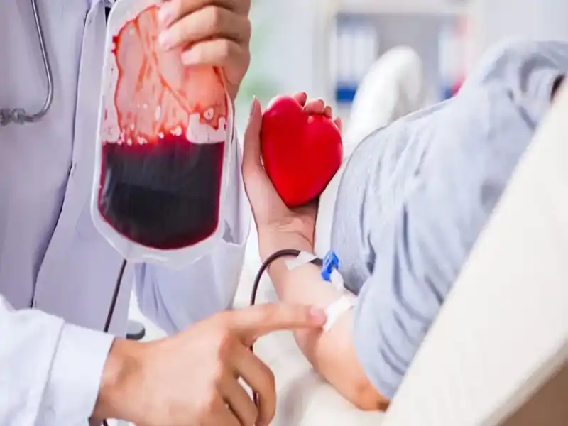 تزریق سرم آهن در محیطی امن