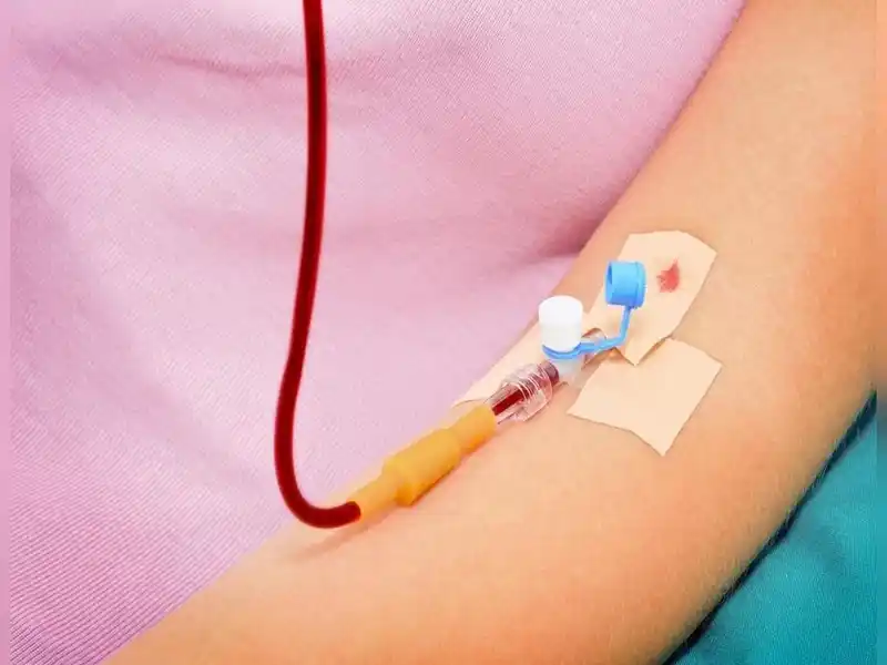 چرا تزریق سرم آهن در منزل خطرناک است؟
