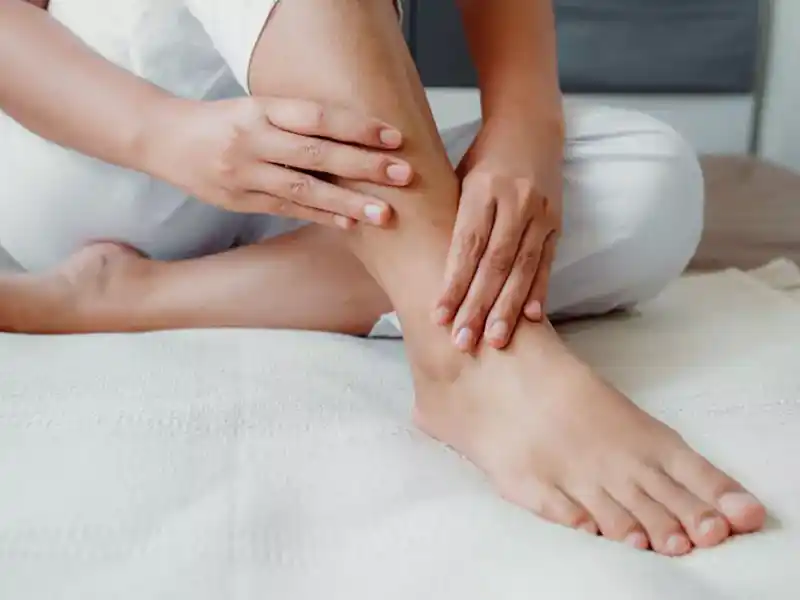 چگونه سطح آهن بر RLS تأثیر می‌گذارد؟