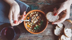 برای کم‌خونی در بارداری چی بخوریم؟