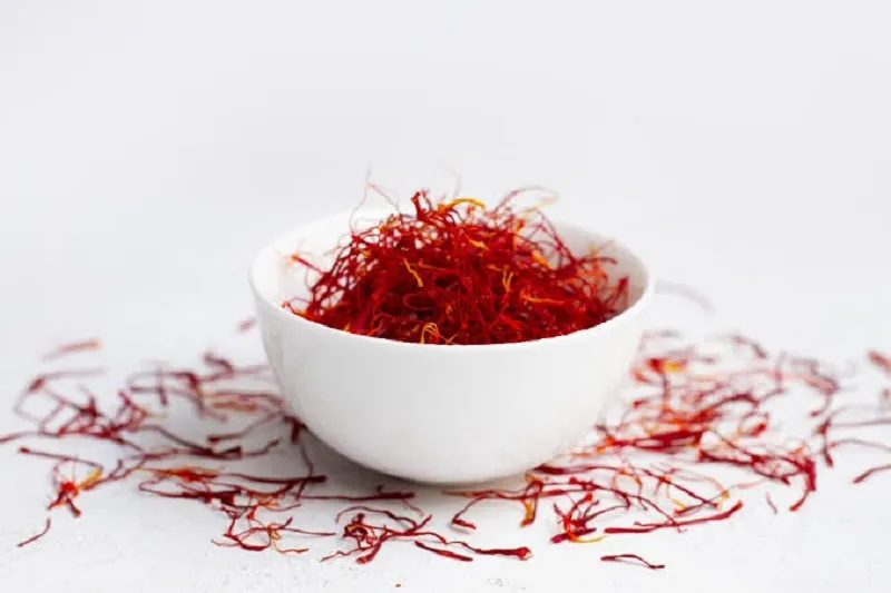 The relationship between saffron and blood viscosity
